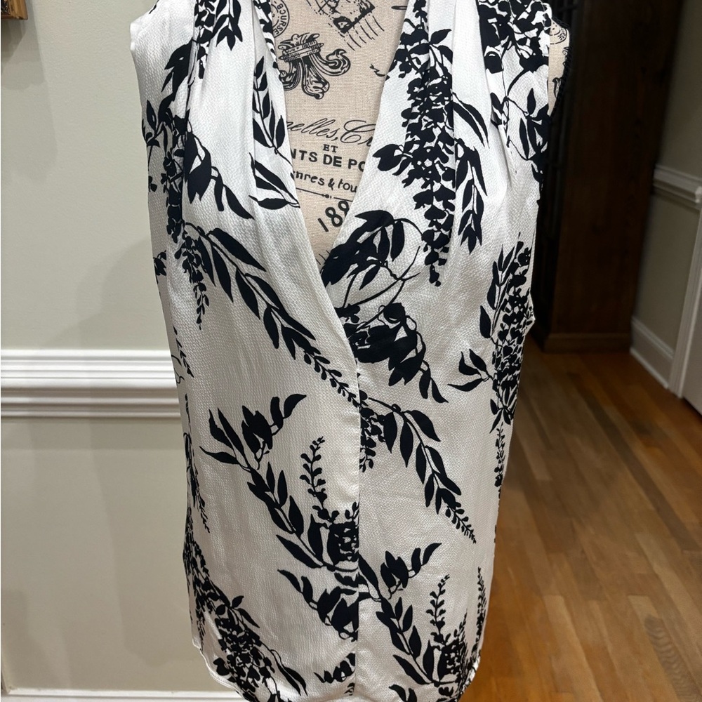 Elegant Black and White Floral Women's Top WHBM